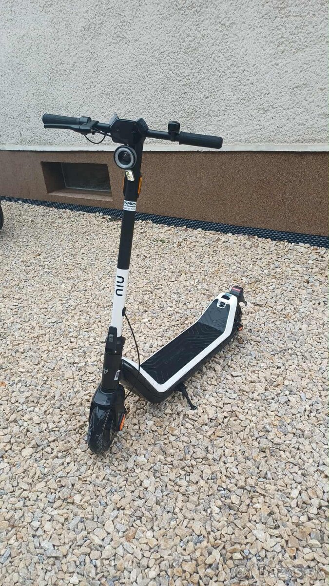 Predam el.kolobežku NIu KQi3 pro - 4