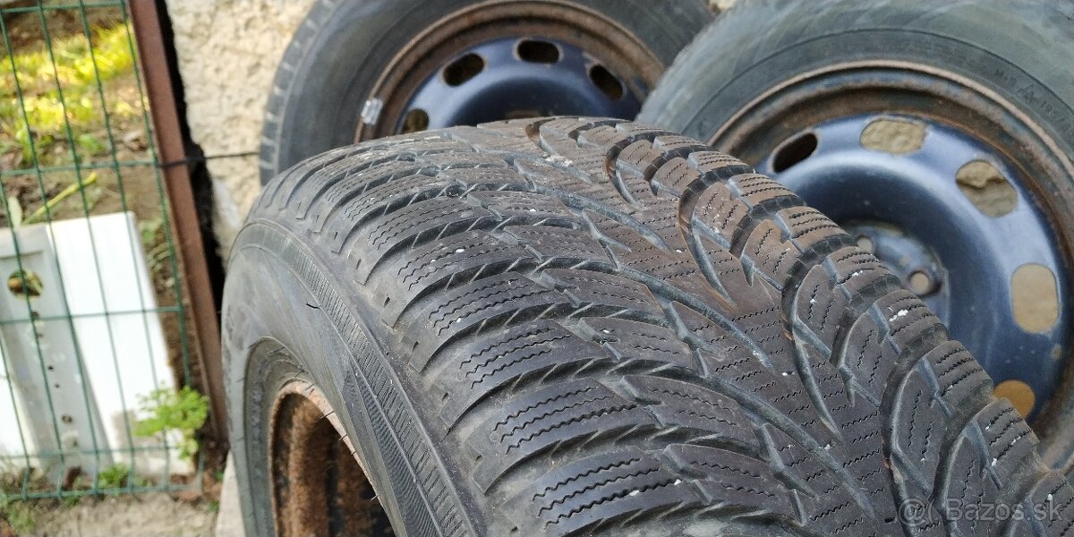 Zimná sada Nokian 195/65 R15 na diskoch VW 5x100 - 4