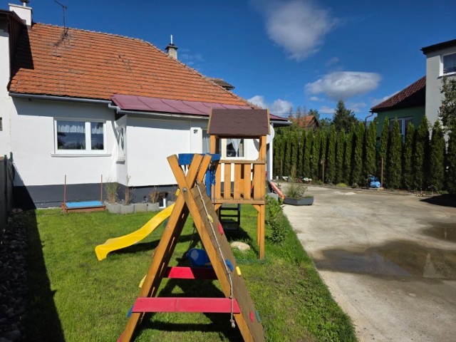 Bývanie a podnikanie na jednom mieste – rodinný dom s multif - 4