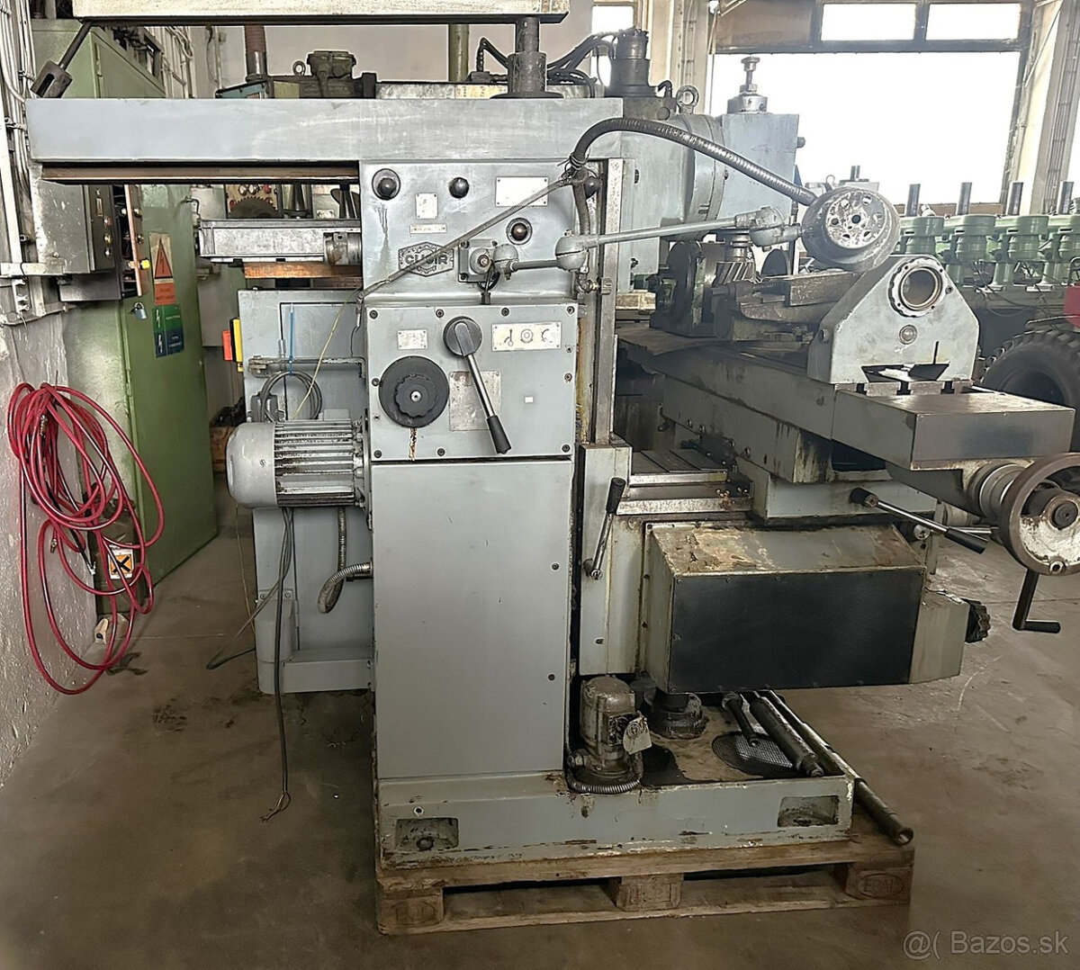 Frézka univerzální FU 25 - 4