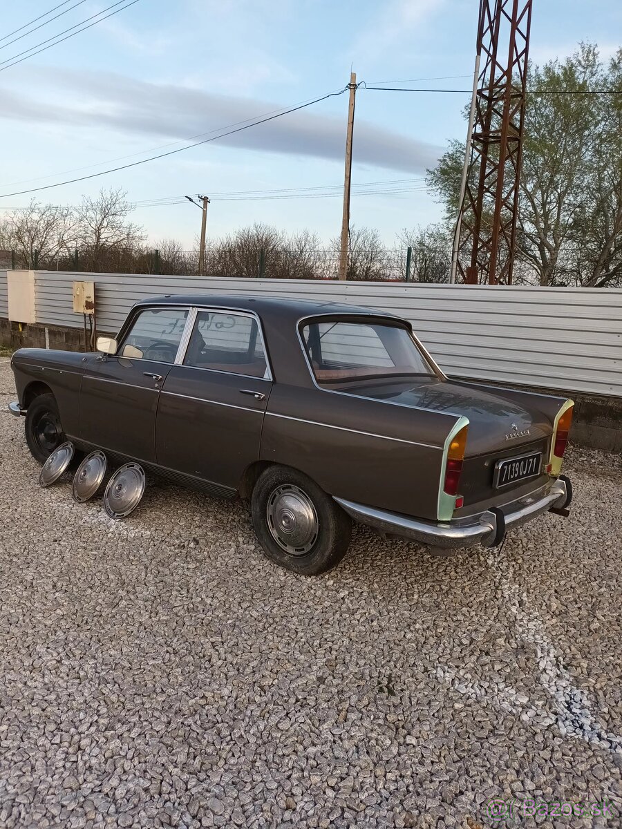 Peugeot 404 - 4