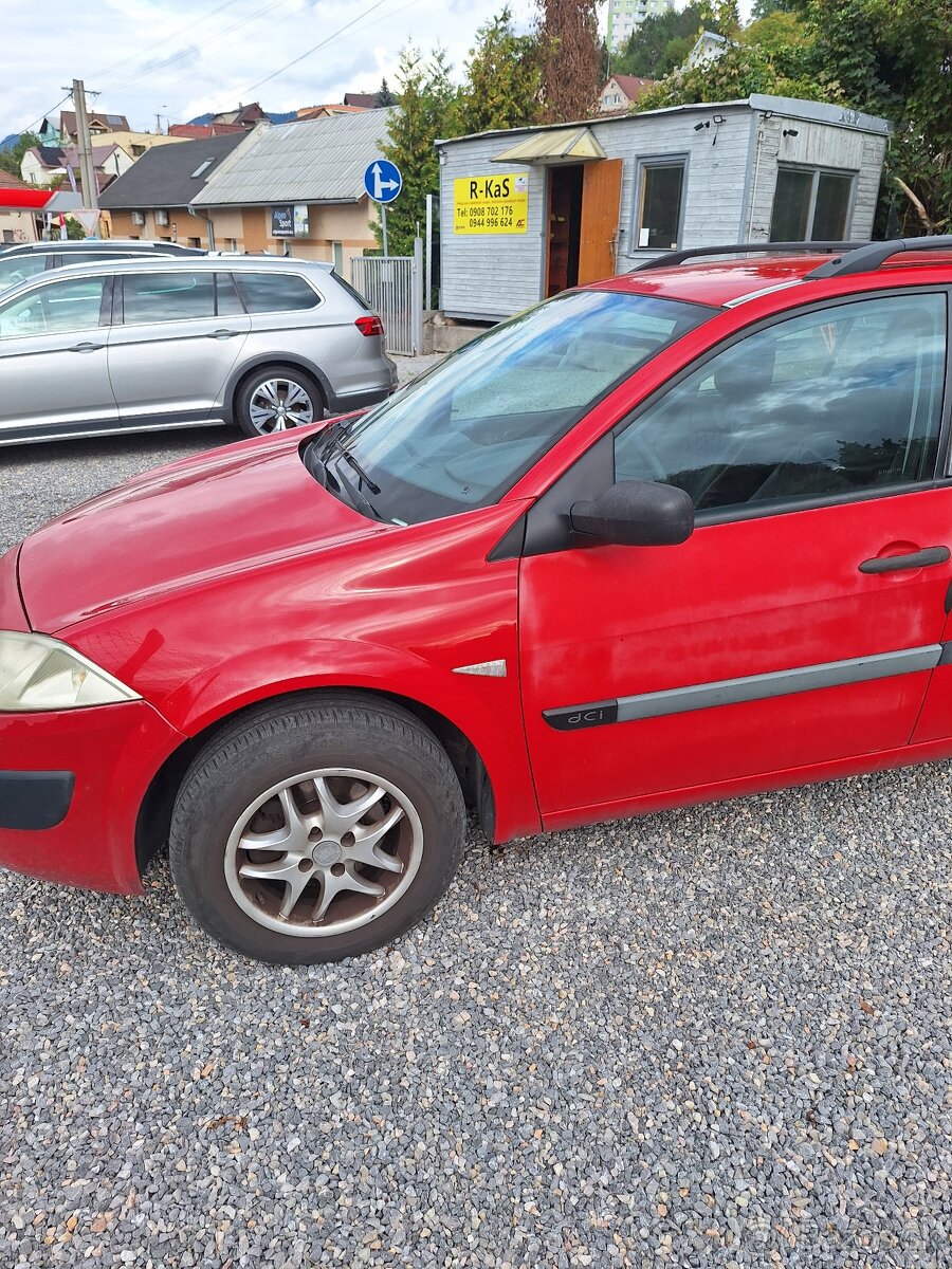 RENAULT MEGANE 1.5 dCi KOMBI - 4