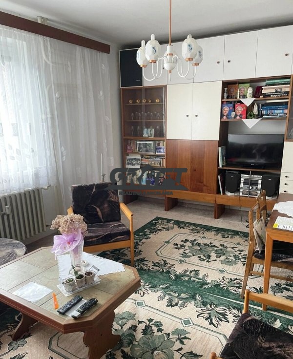 Svetlý, čiastočne zrekonštruovaný 4-izb. byt Svetlá ul. - BA - 4