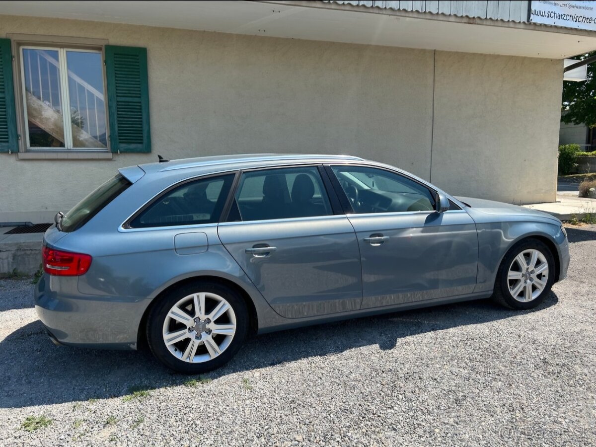 Audi A4 b8 combi 3.2fsi 195kw 196000km r.v.2009 f1 radenie - 4