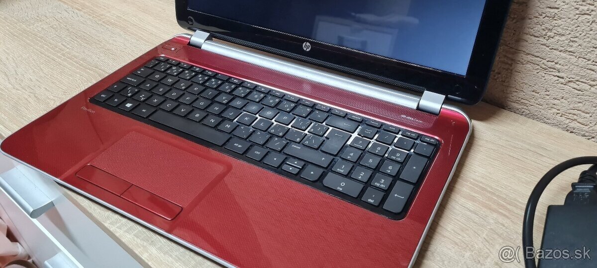 HP Pavilion 15-n206sc - 4
