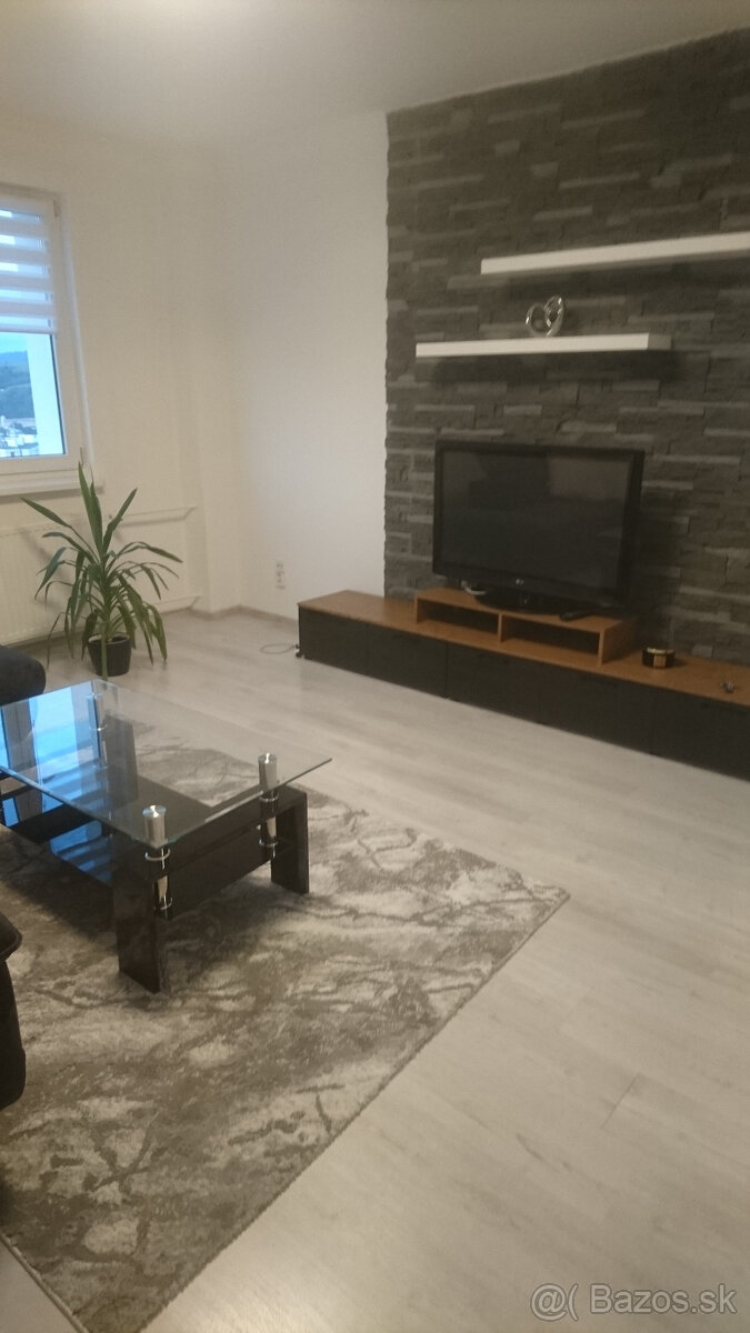 Prenájom 3i bytu - 4