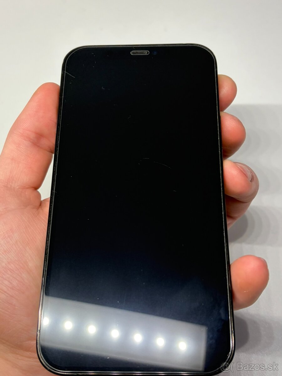 iPhone 12 PRO, poškodený - 4