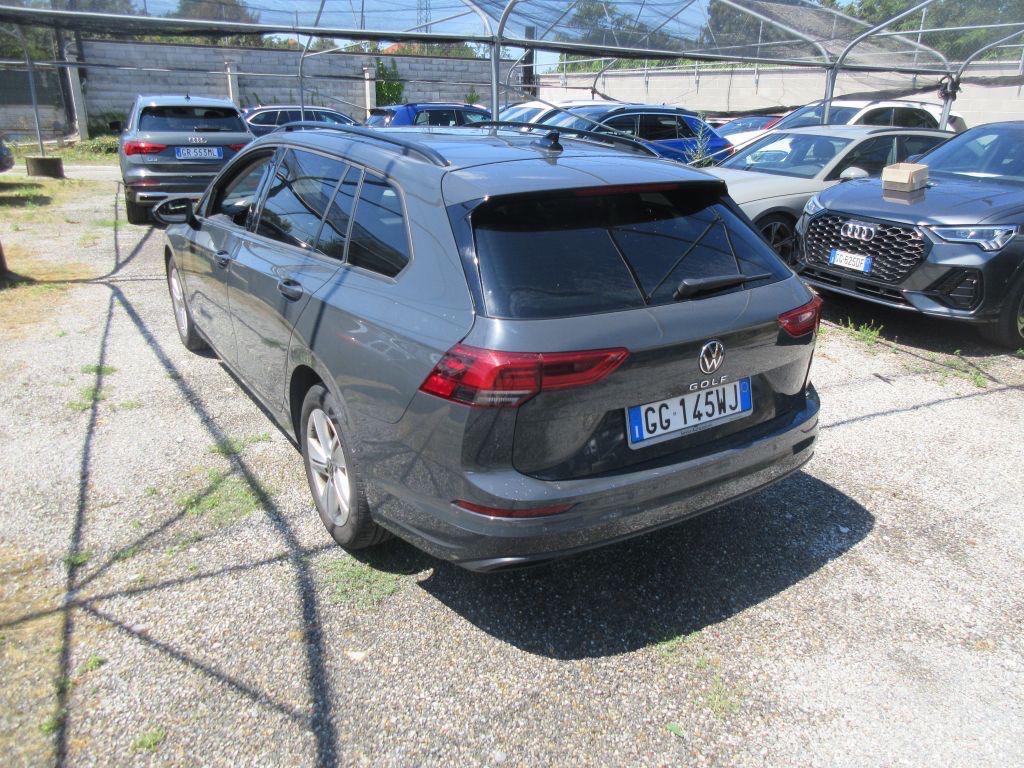 VW Golf VIII Variant 2.0 TDI 85kw DSG - 4