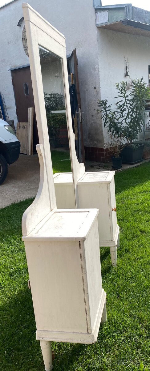 Retro toaletná skrinka so zrkadlom na chalupu, - 4