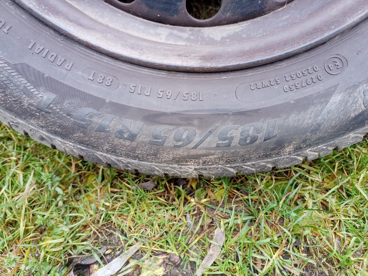 Plechové disky s pneu 185/65 R15 - 4