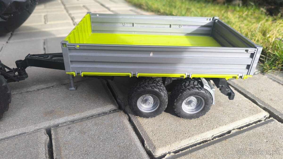 Bruder Claas Nectis 267F s vlečku - 4