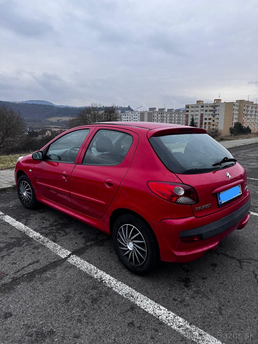 Peugeot 206+ - 4