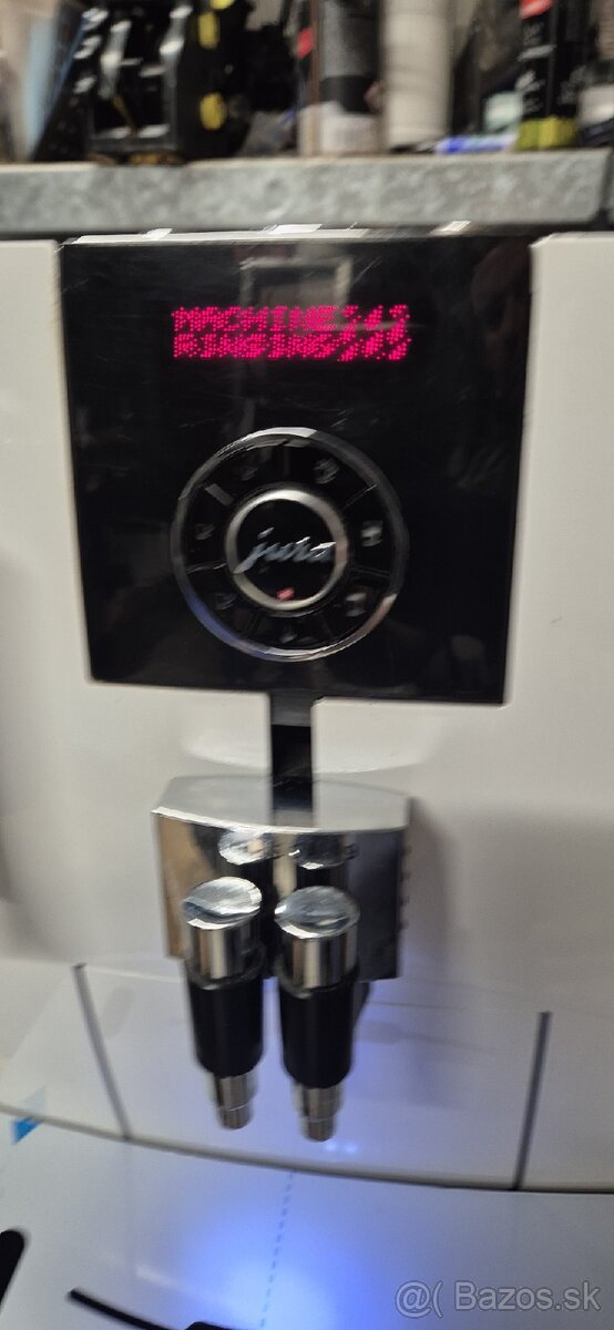 Predám kávovar JURA - 4