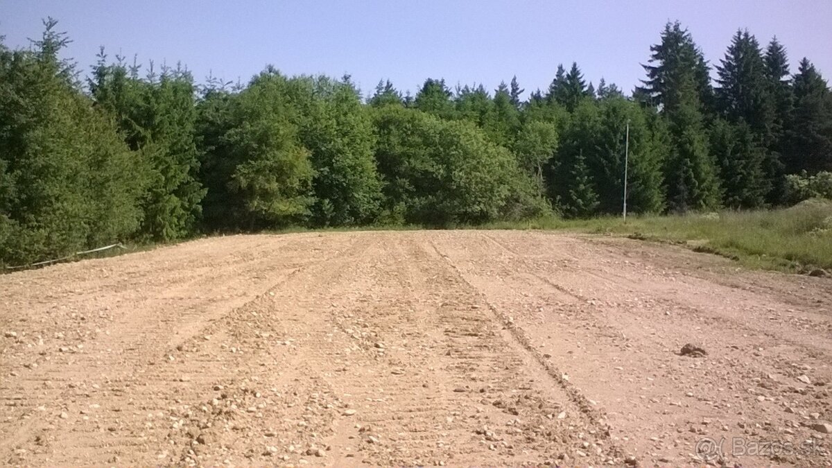 Velky stavebny pozemok Jamnik 1006m2 - 4