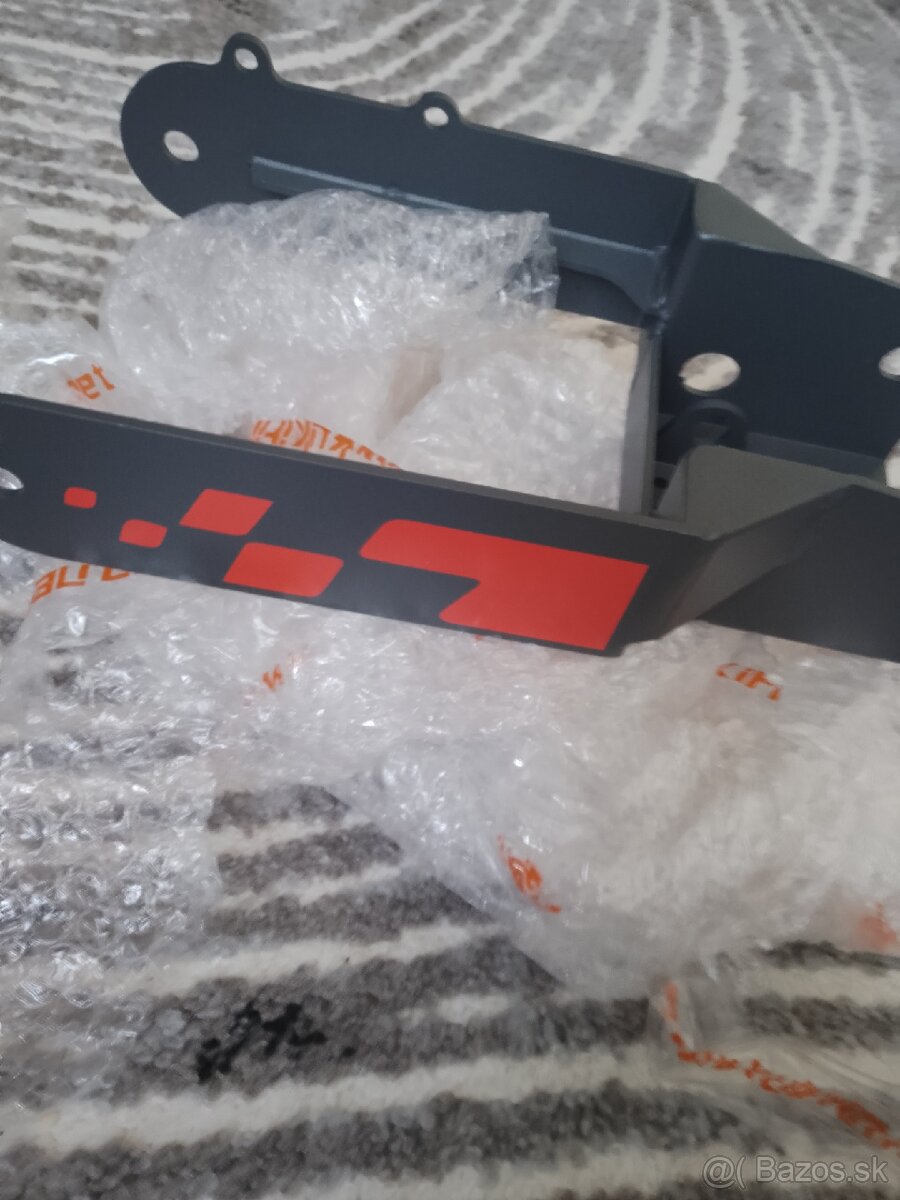 Spodný držiak tlmiča na elektrickú kolobežku kukirin g2 - 4