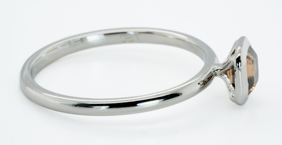 Prsteň z bieleho zlata s diamantom - 4