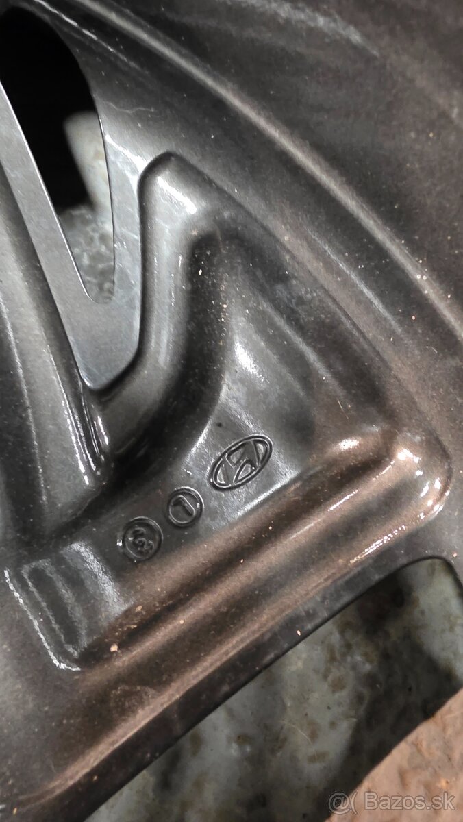 Hyundai ● 245/45 R19 ● 52910-D7410 - 4