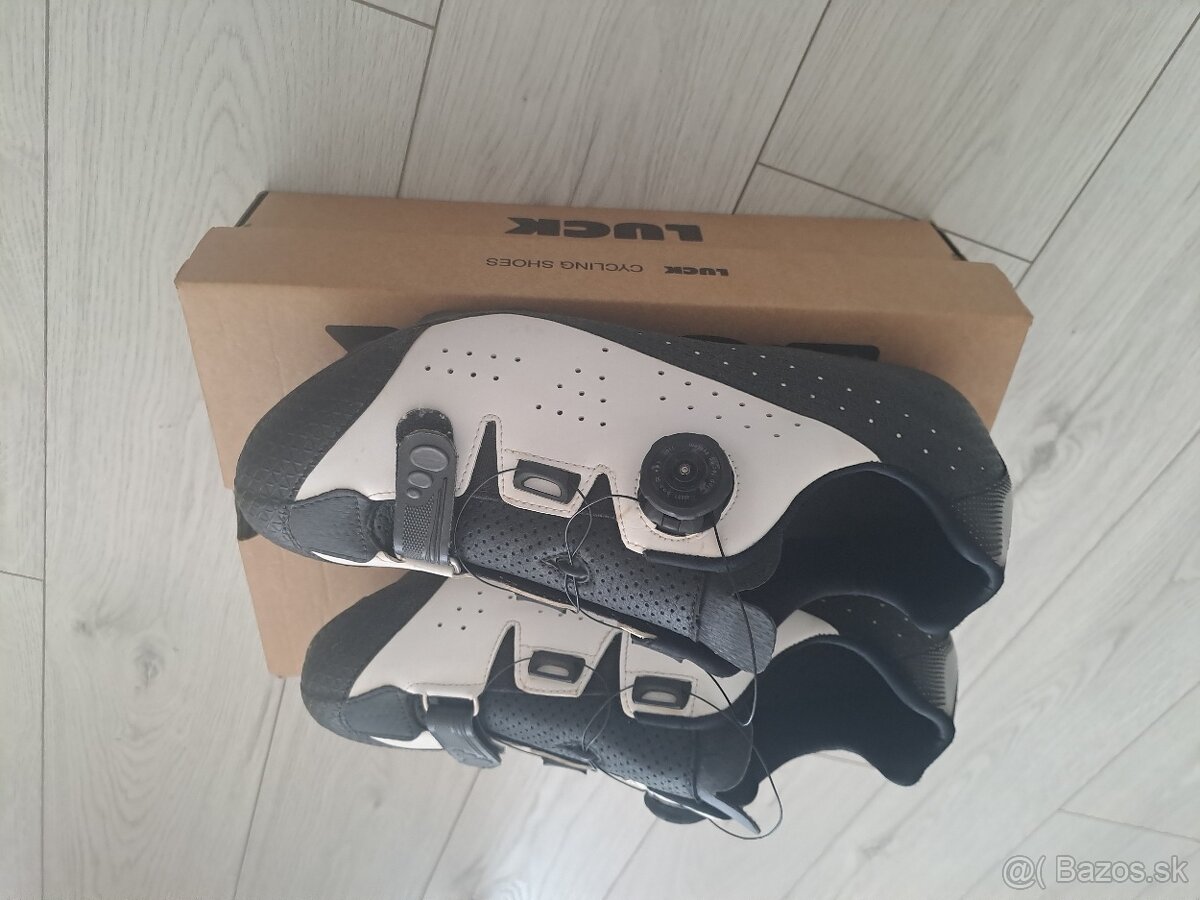 MTB tretry LUCK vel.44 - 4