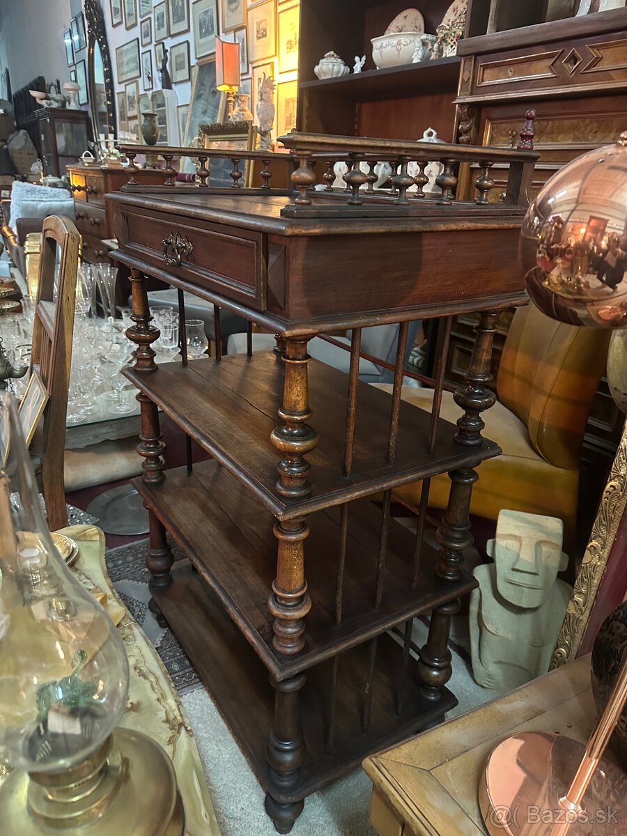 starožitná etažérka - 4