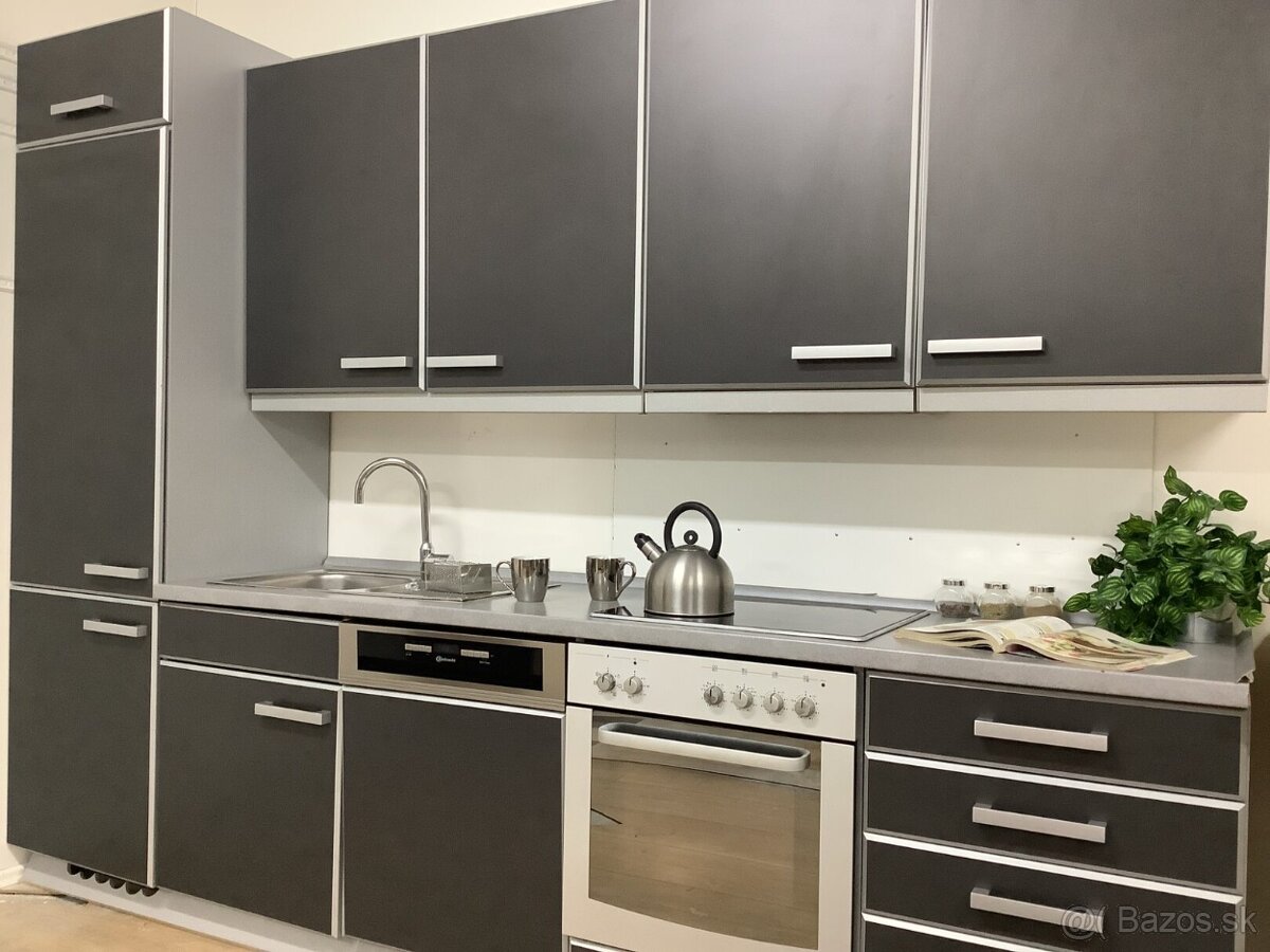 Šedá kuchyňa STELLA - 4
