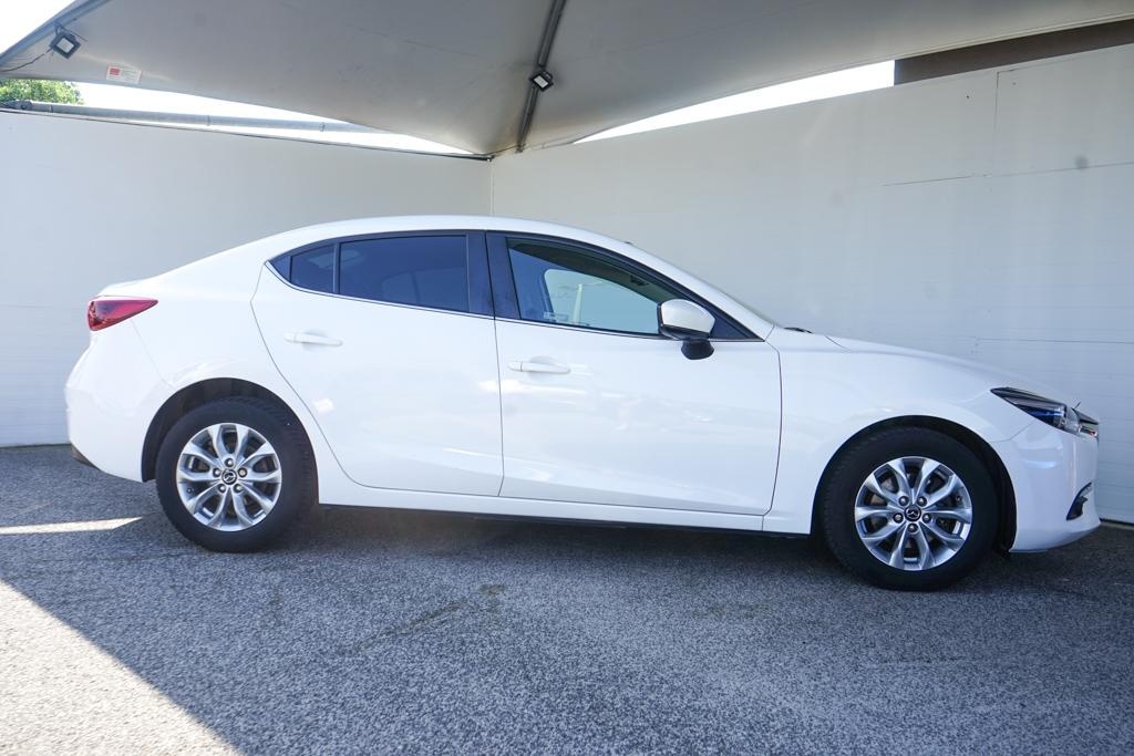 39-Mazda, 3, 2017, nafta, 2.2 D, 110kw - 4