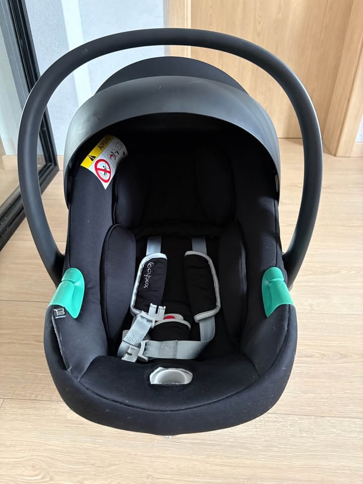 CYBEX Aton B2 i-Size + Base One - 4