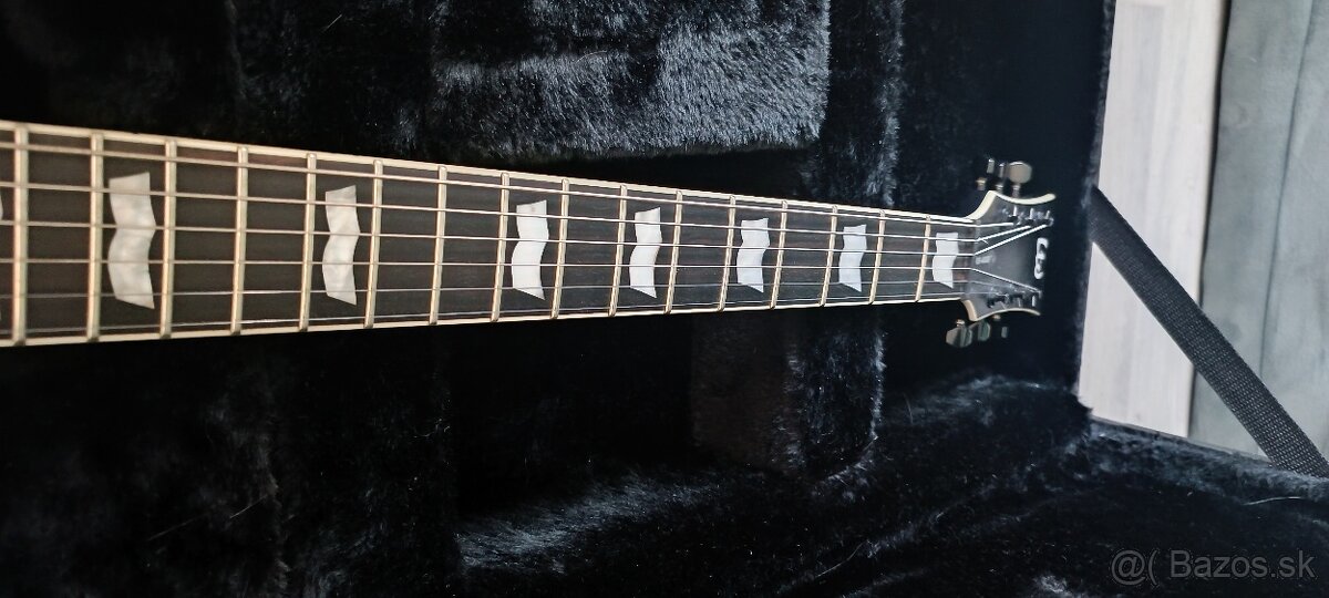 Predám elektrickú gitaru ESP LTD VIPER 400 Baritone Black - 4