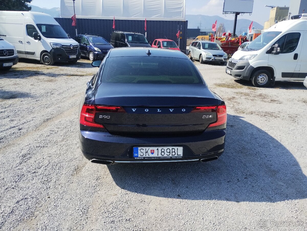 Volvo S90 D5 2.0L Drive-E Inscription A/T AWD 4X4 - 4