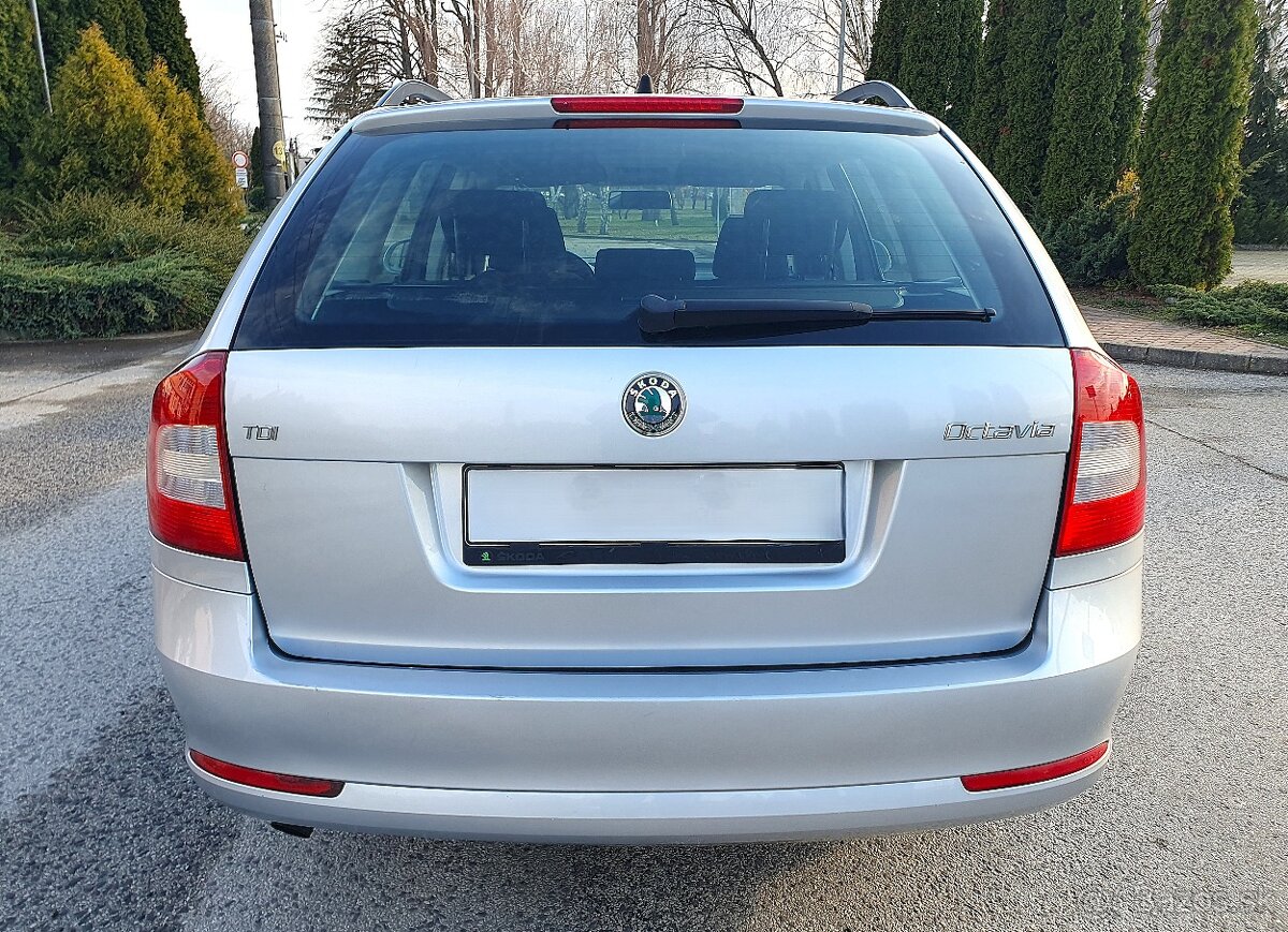 Škoda Octavia Combi 1.6 TDI CR DPF Ambiente - 4