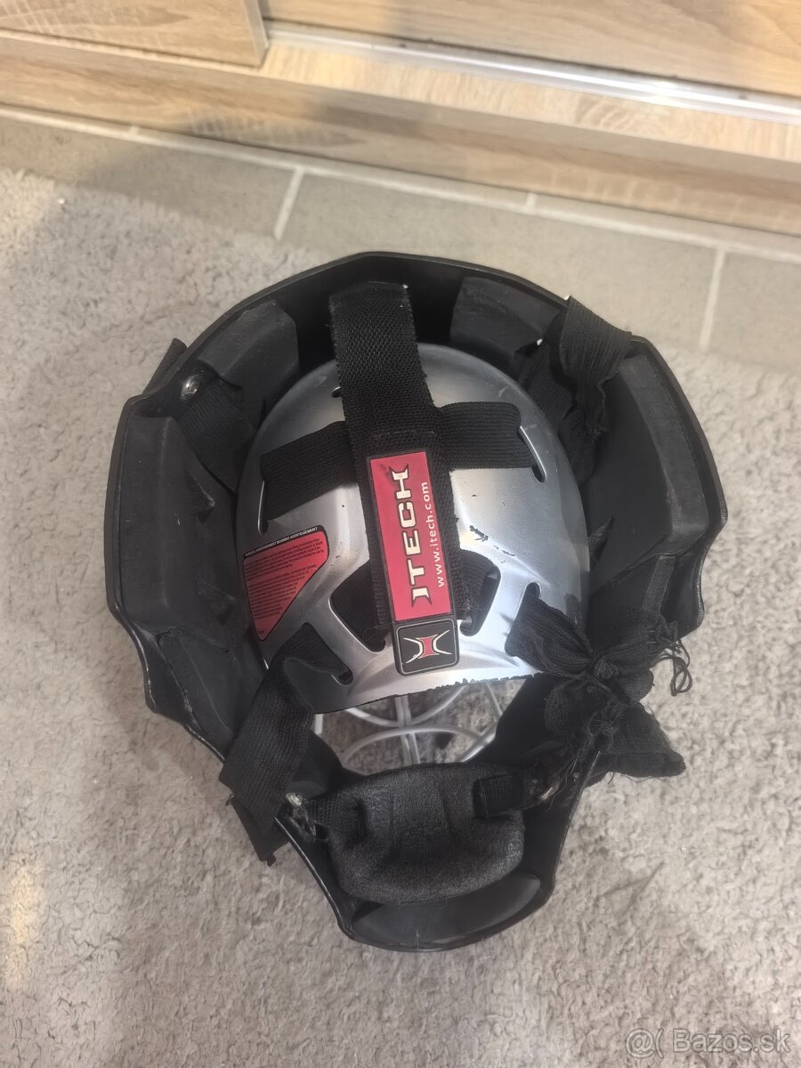 Brankárska výstroj - 4