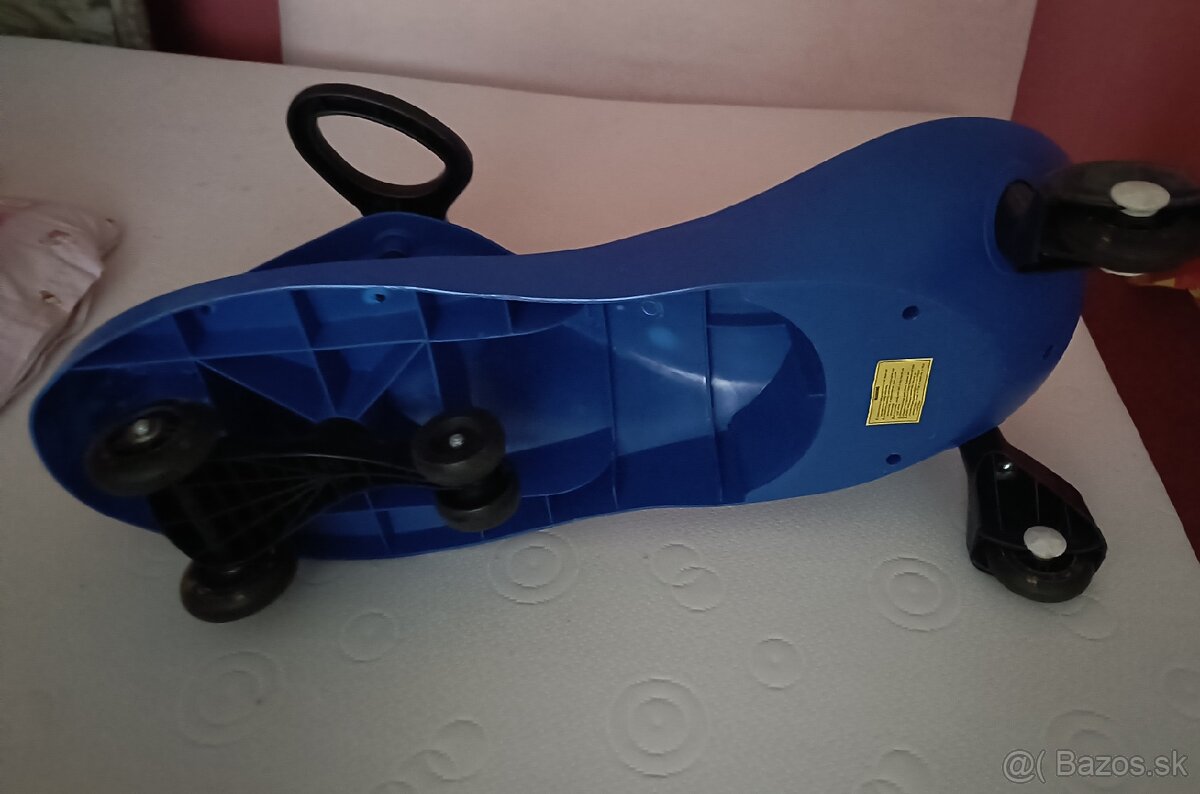 Otočné autíčko s riadidlami - 4