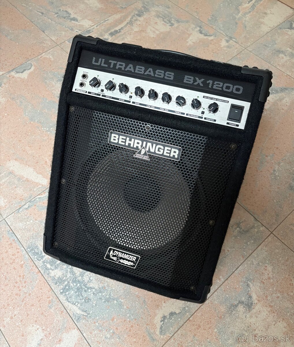 Basové kombo Behringer Ultrabass BX1200 - 4