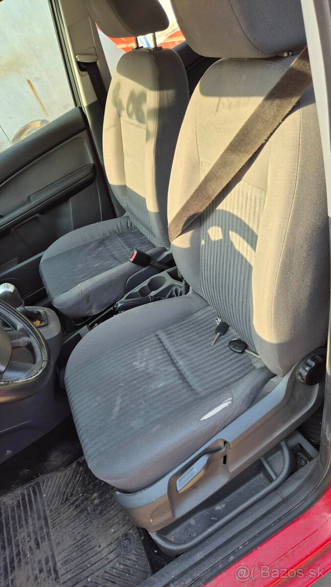 Ford Focus C-max 1,6TDCi 66kw - 4