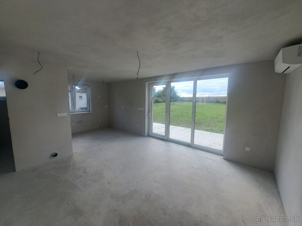 VYZÁLOHOVANÉ novostavba v tesárskych mlyňanoch - 4