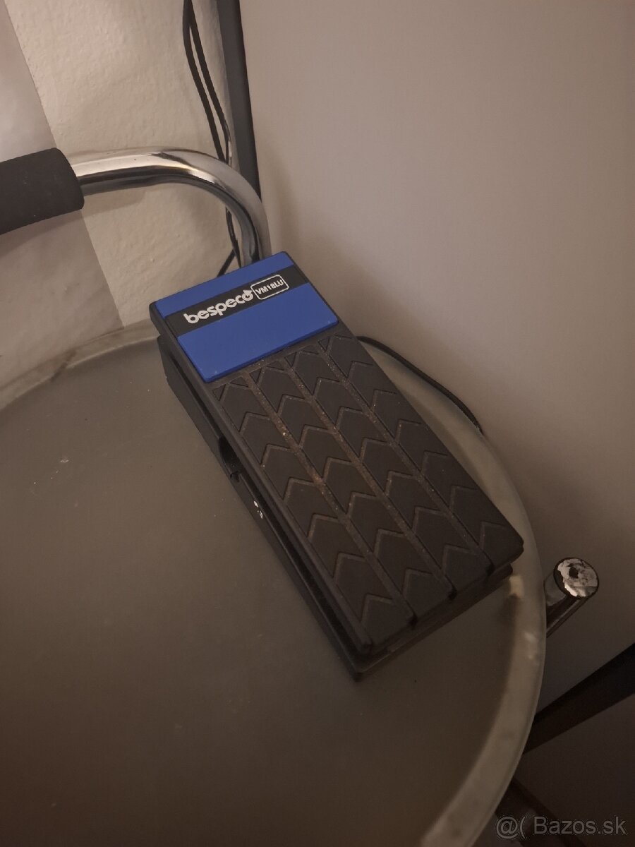 Predam pa korg 300 - 4