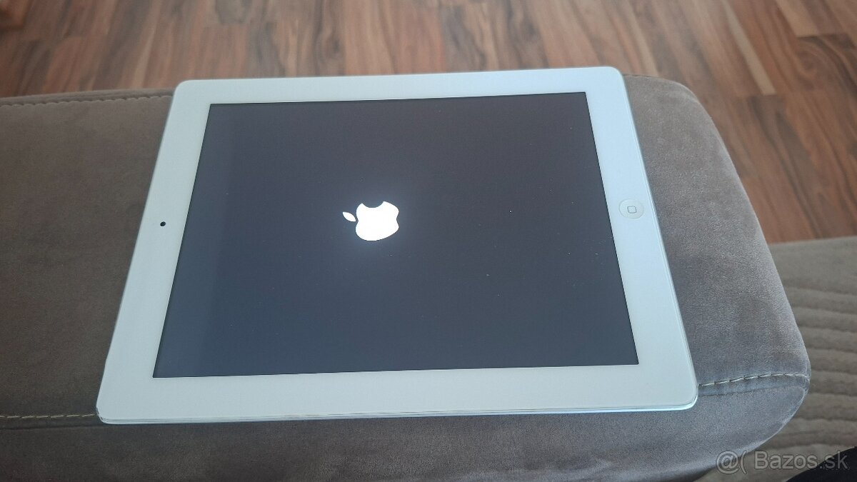 mam na predaj apple ipad - 4