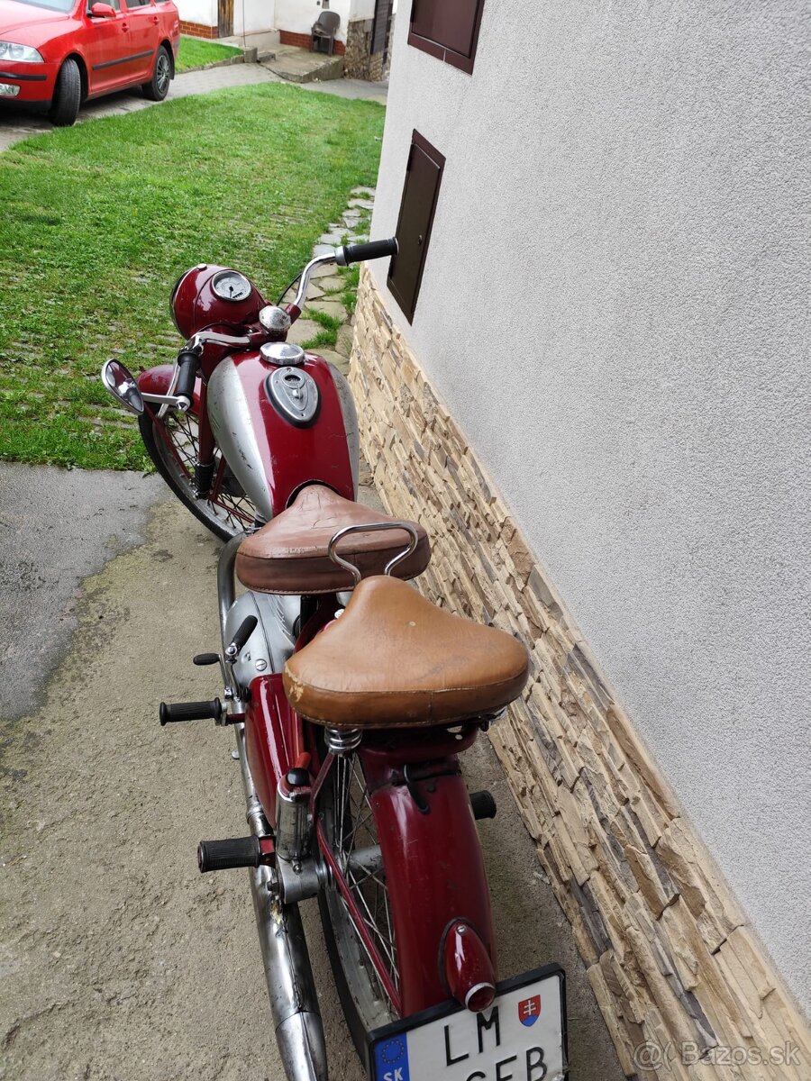 Jawa perák 250 - 4