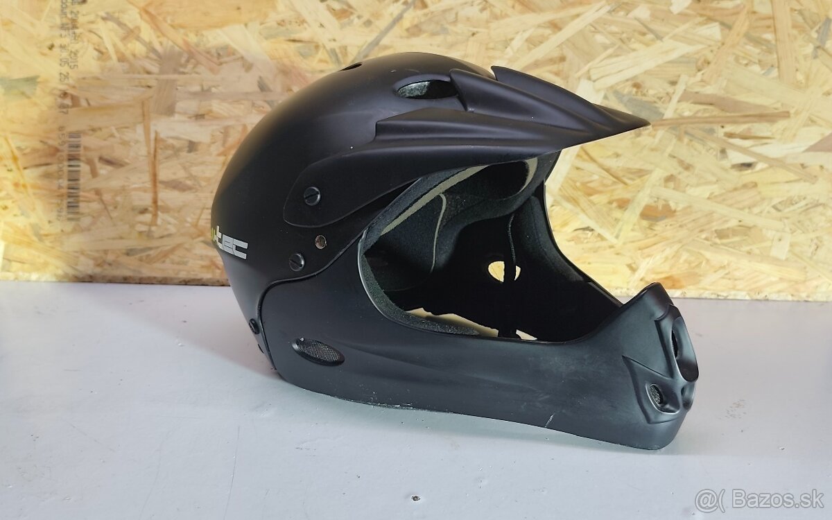 W-tec prilba L - 4