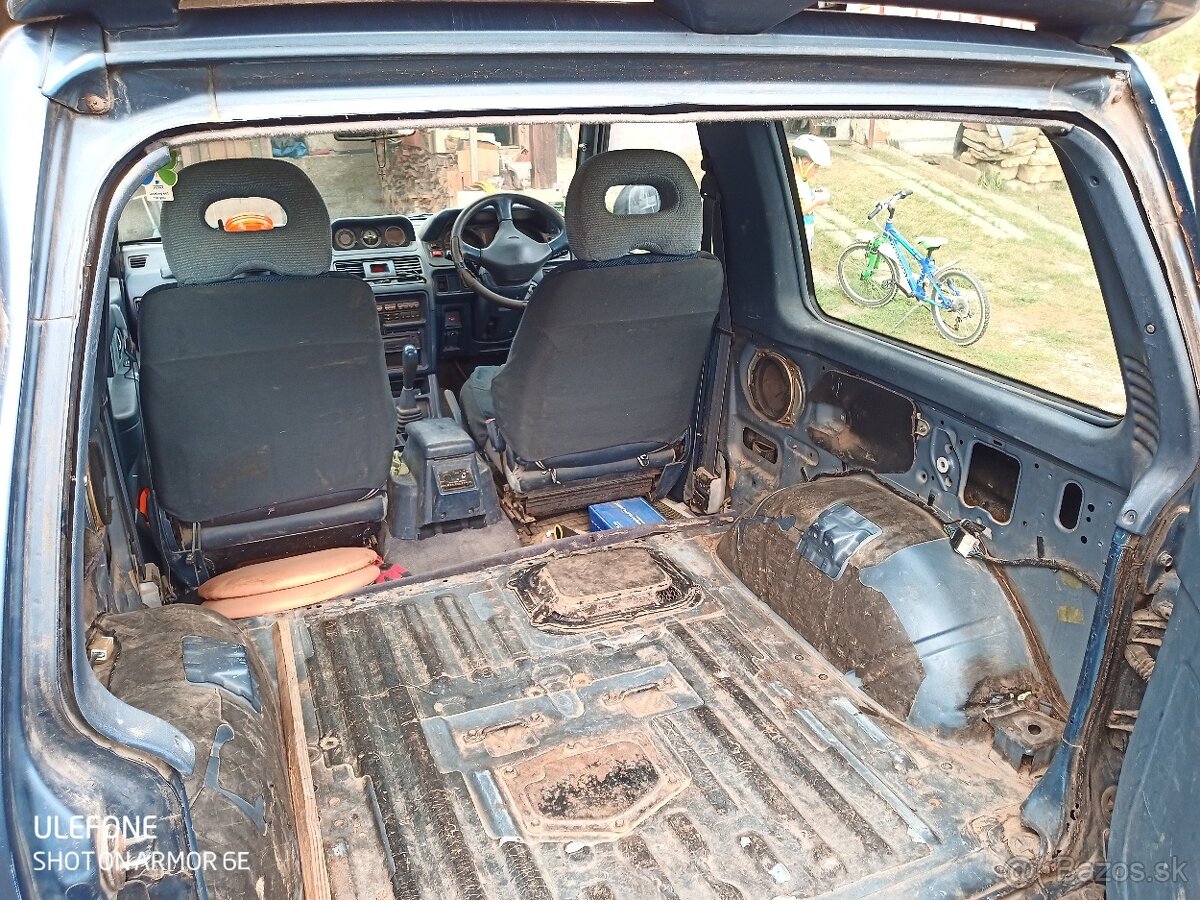 Predám Pajero 2,5TD 73kw