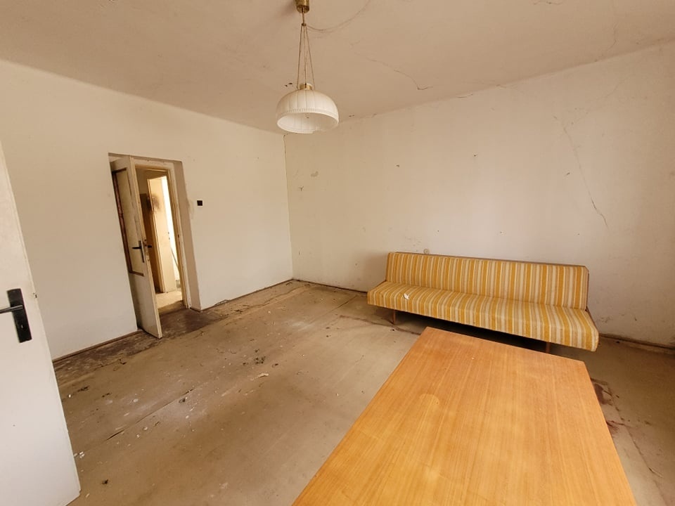 Nána-RD na predaj s 1979 m2 pozemkom vhodný na podnikanie - 4