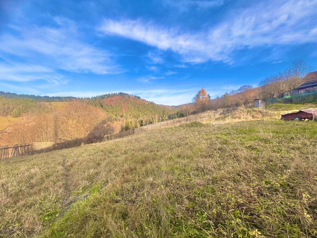 Predaj nádhernej usadlosti súboru a obrovských pozemkov v Oš - 4