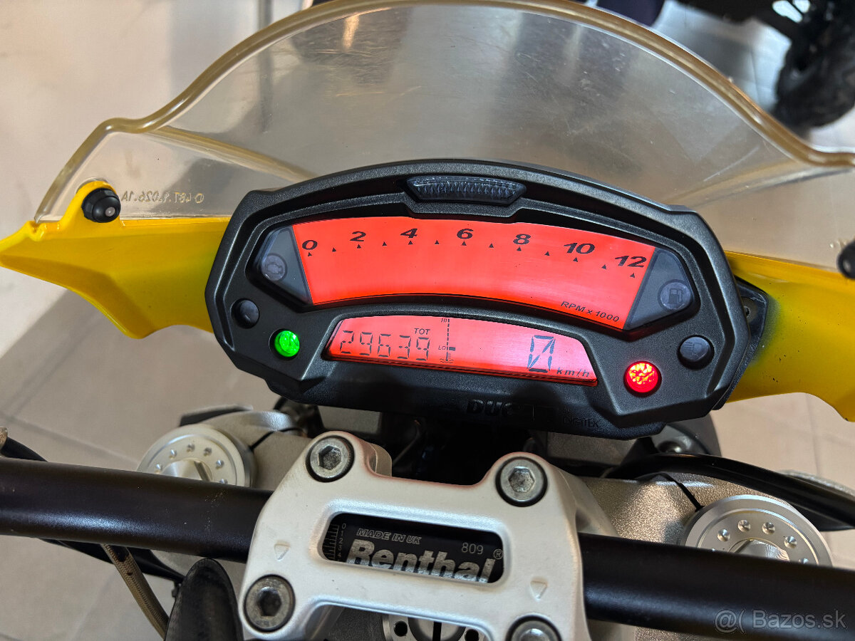 Ducati Monster 696 - 4