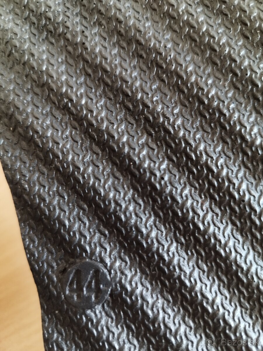 Šľapky Adidas . - 4