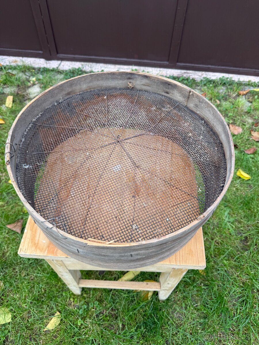 Predam starozitne drevenne sito - 4