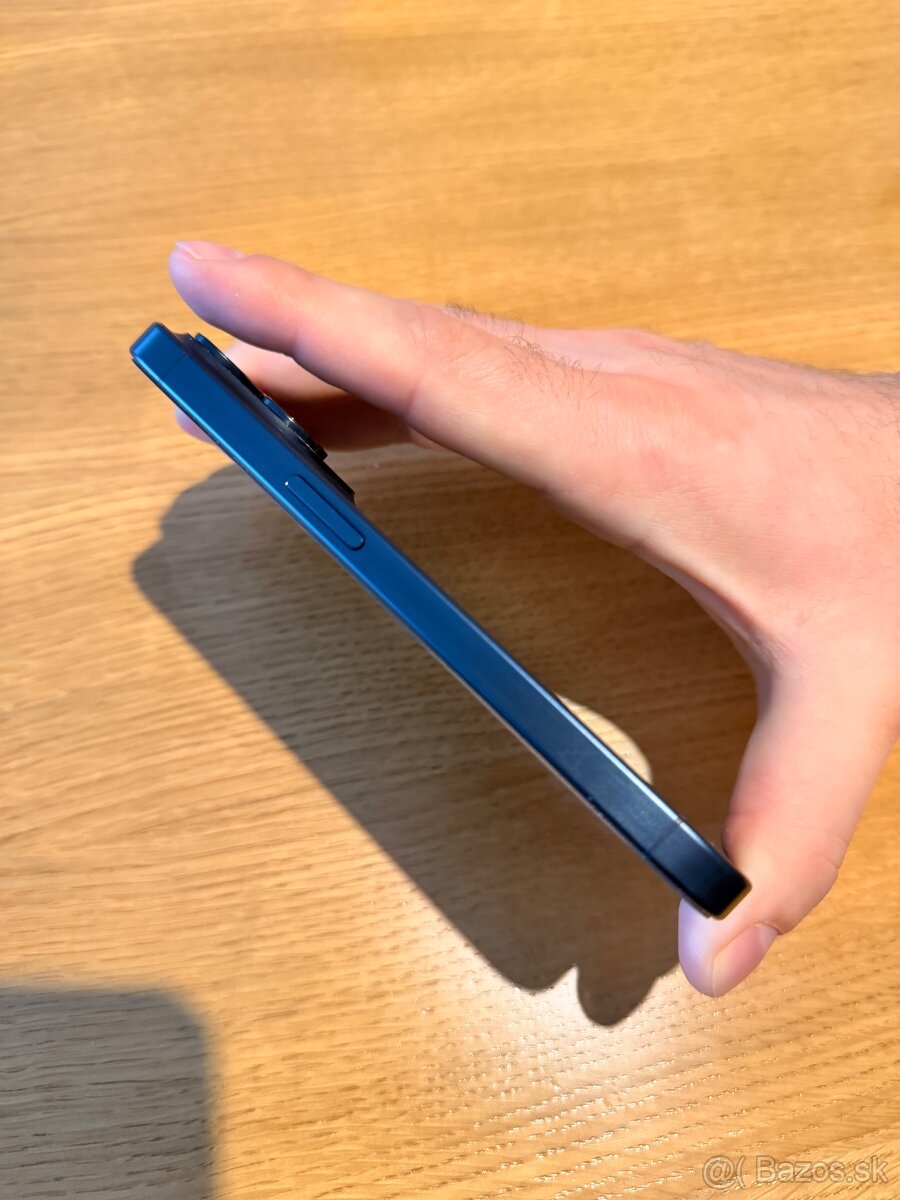 Apple iPhone 15 Pro 128GB - 4