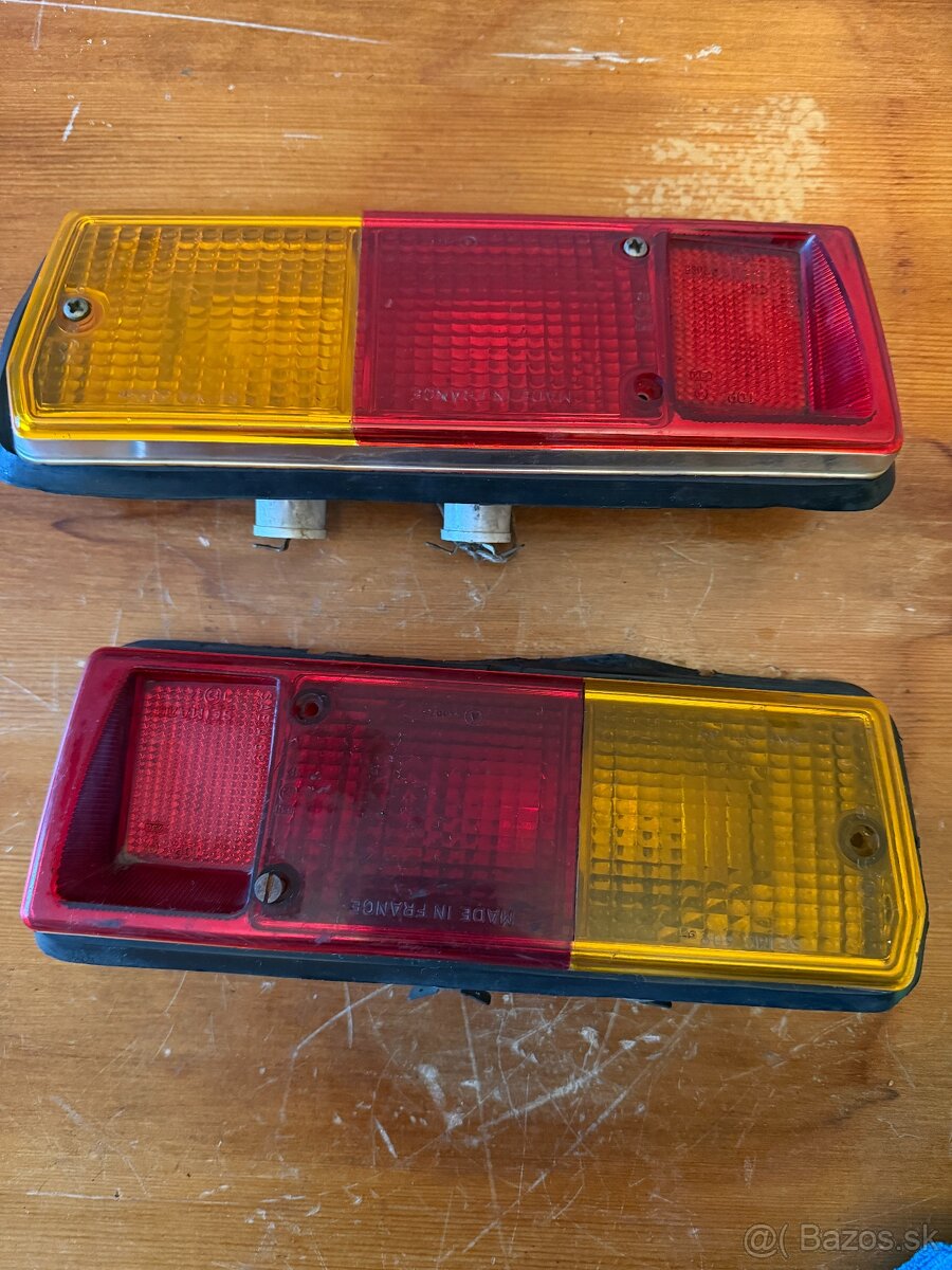 Svetlo Wartburg/Trabant/IFA/Multicar-Zadné svetlá RENAULT 12 - 4