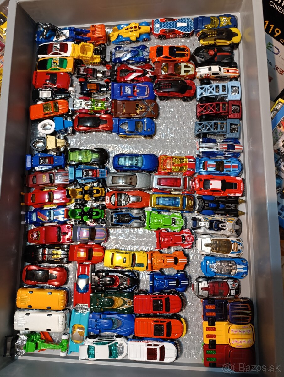 Hot wheels - 4