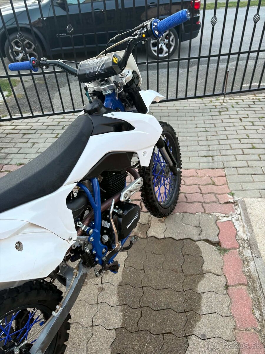 Predám Minirocket 250 - 4