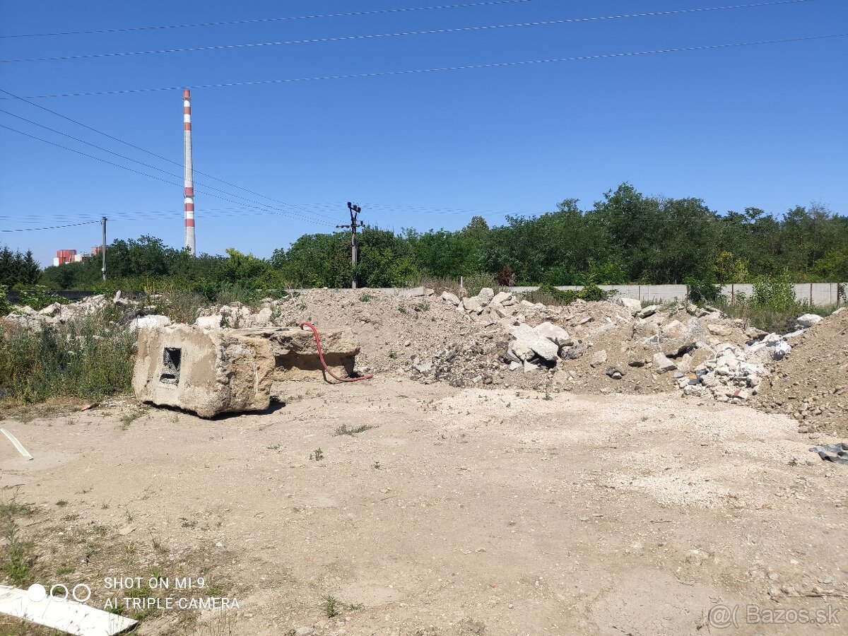 Darujem zem/stavebný odpad - 4