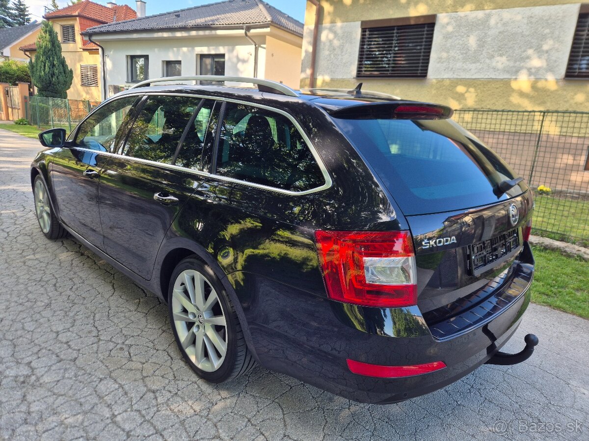 ===Škoda Octavia Combi 1.6 TDI Elegance 4x4=== - 4